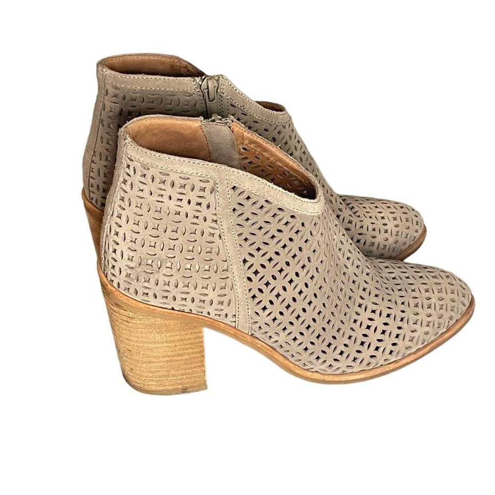 Jeffrey Campbell Medera Taupe Laser Cut Bootie - size 8